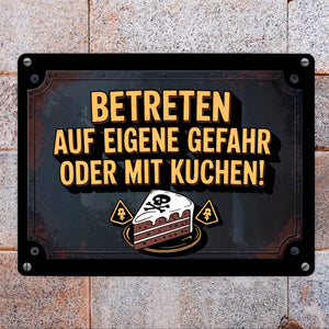 Totenkopf Metallschild in 15x20 cm mit Kuchenwarnung für Vintage-Fans