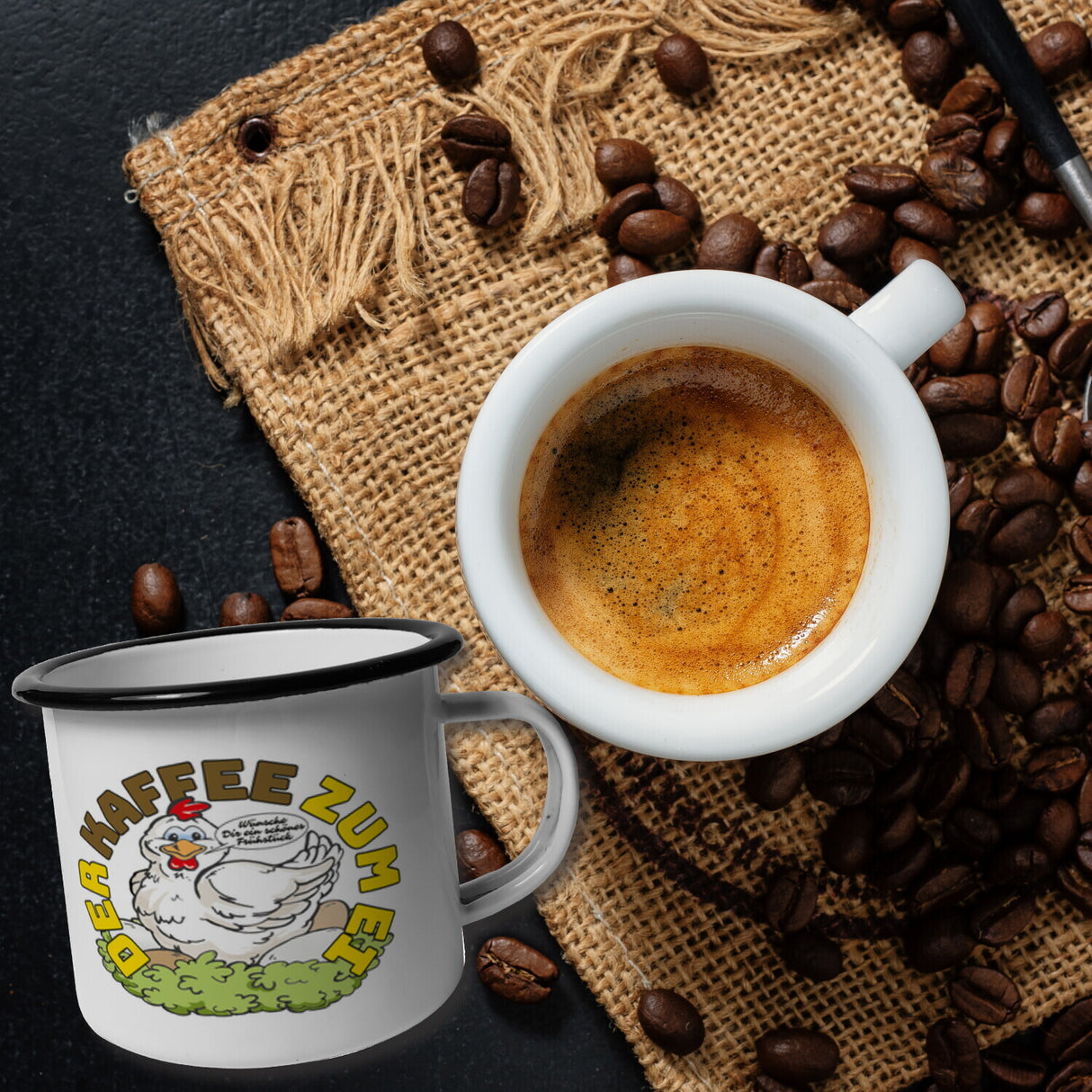 Der Kaffee zum Ei Emaille Tasse Huhn