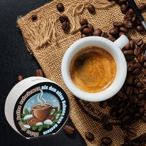 dampfende Kaffeetasse Spardose mit Spruch: Kaffee aufwärmen, statt Schnee gestern