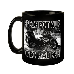 Oldtimermotorrad mit Beiwagen Tasse mit Spruch: Freiheit auf drei Rädern
