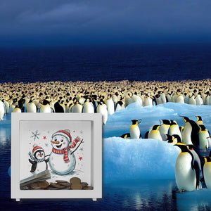 Schneemann und Pinguin mit Schneeflocken Spardose für Winterliebhaber