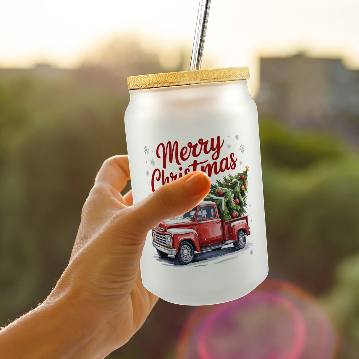 Merry Christmas Trinkglas mit Bambusdeckel mit Rotem Truck und Weihnachtsbaum