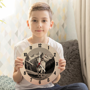 Kuh in den Bergen Wanduhr für Tier-Fans