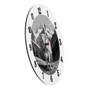Kuh in den Bergen Wanduhr für Tier-Fans