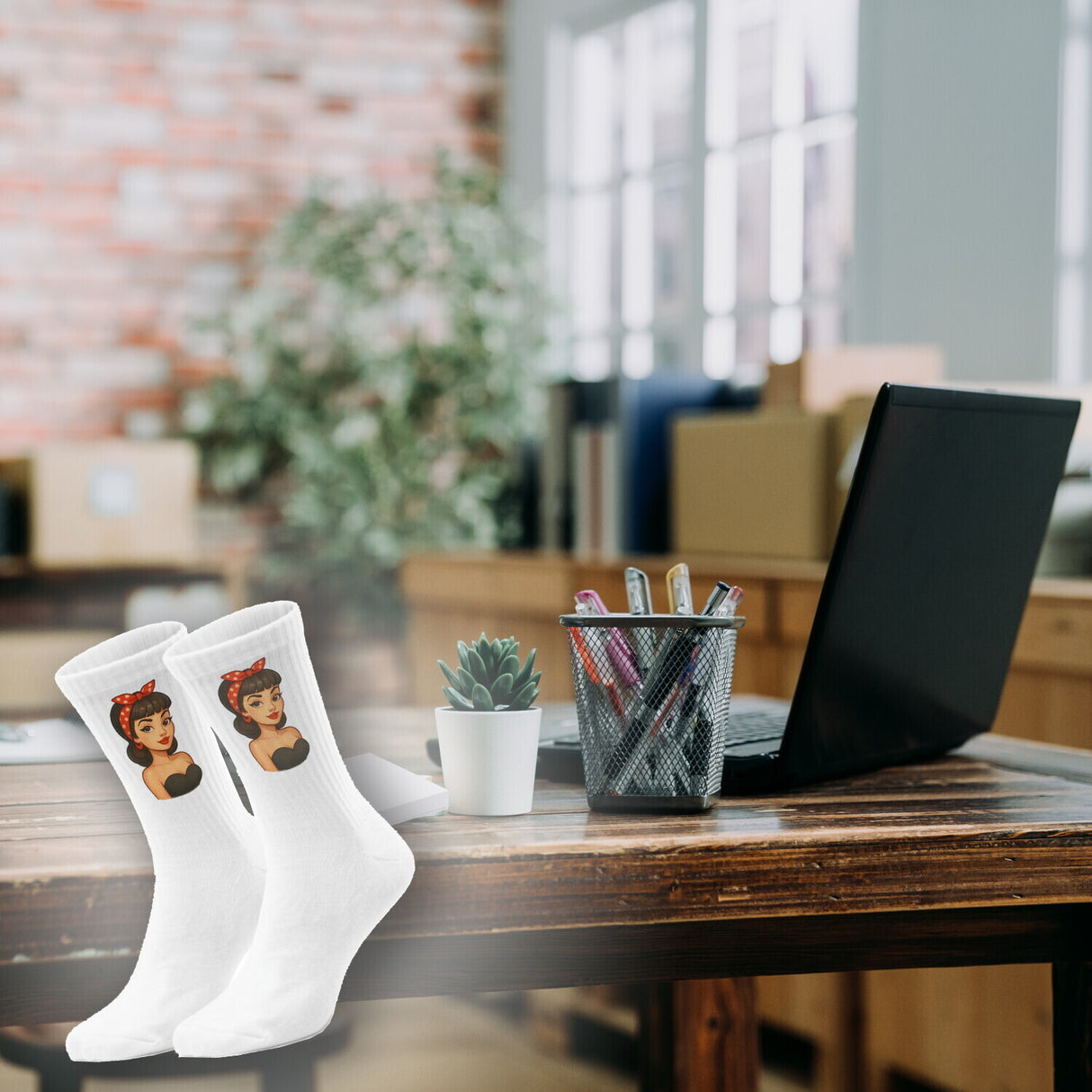 epicsocks Retro Vibes Schwarz Bandana Socken in 37-41 im Paar