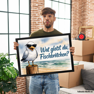 Wat glotzt du, Fischbrötchen? Möwe mit Sonnenbrille Fußmatte in 35x50 cm