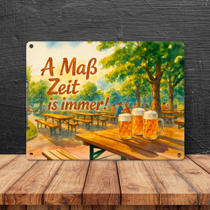 A Maß Zeit is immer! Biergarten Szene Metallschild in 15x20 cm