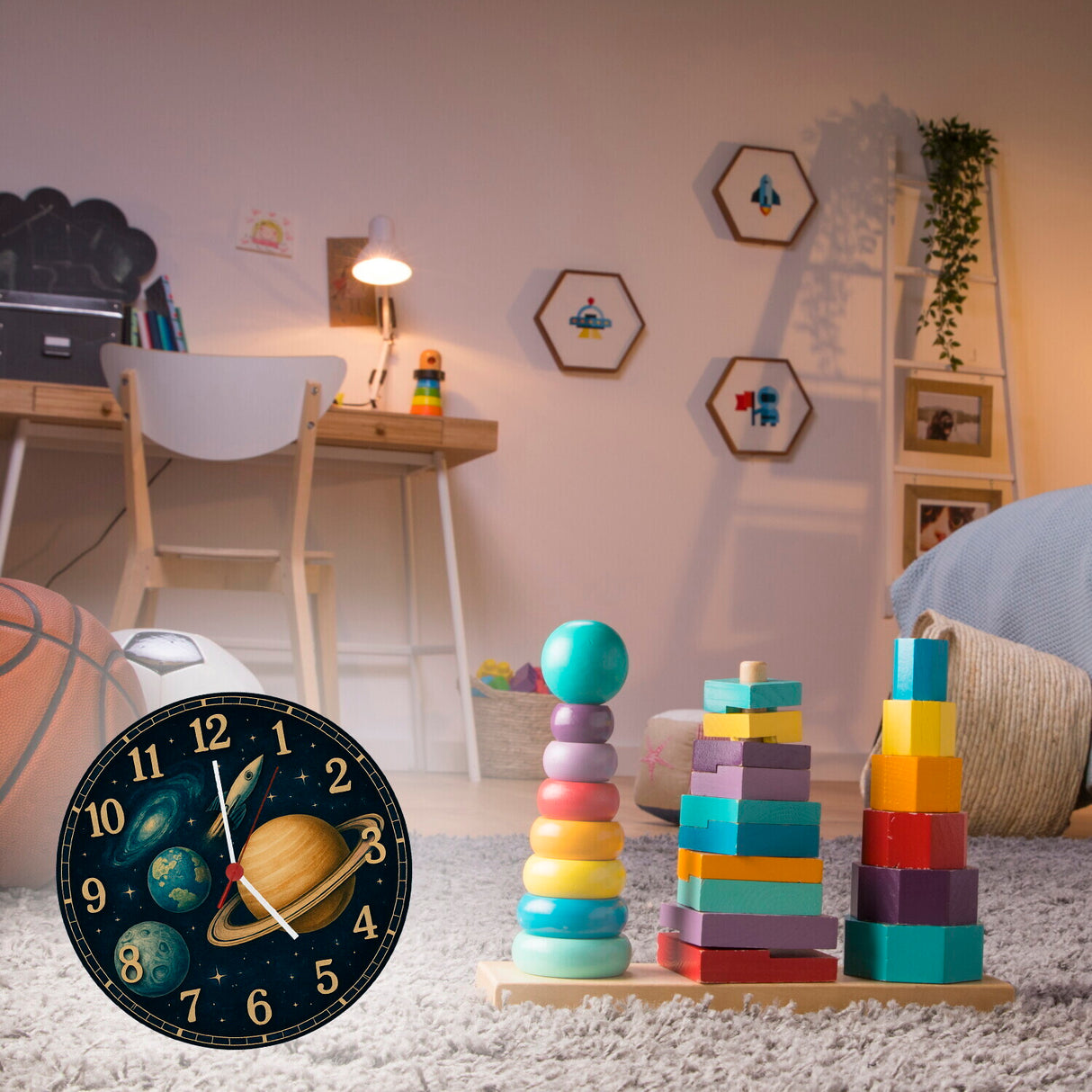 Sterne Weltraum Raketen Wanduhr mit Planeten Motiv