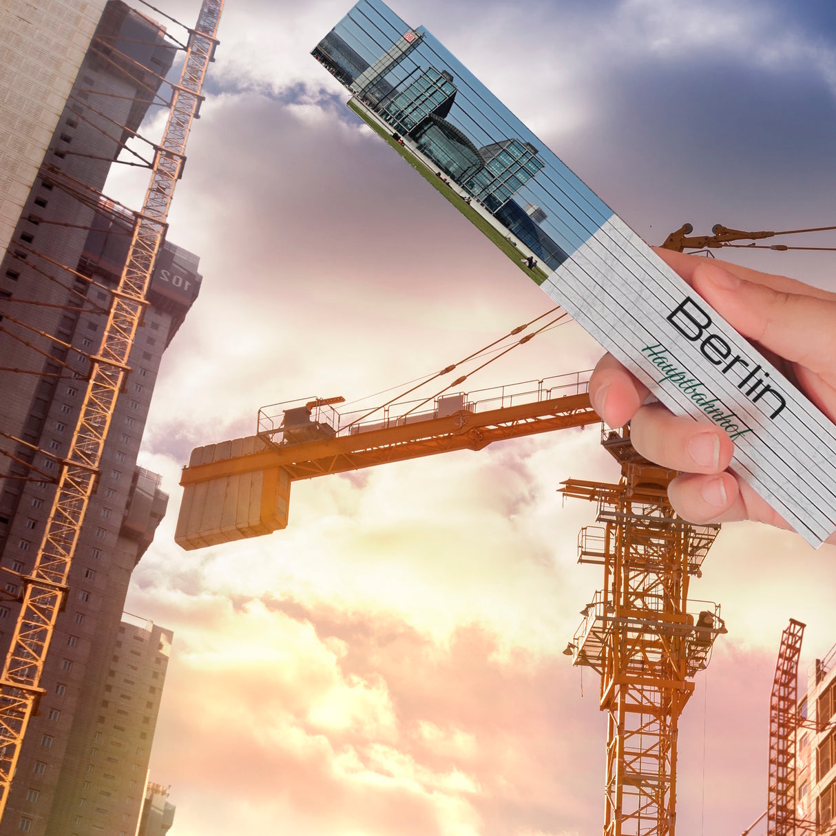 streetline Berlin Hauptbahnhof Meterstab aus Holz