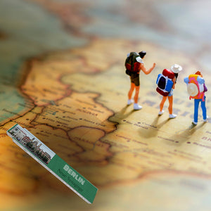 streetline Berlin Neue Synagoge Meterstab aus Holz