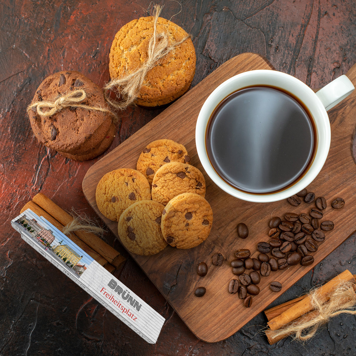 streetline Brünn Freiheitsplatz Meterstab aus Holz