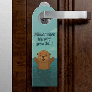 Schlafmodus Otter Willkommen Türhänger mit Spruch