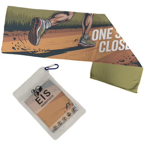 Fitness Eishandtuch mit Jogger - One step closer