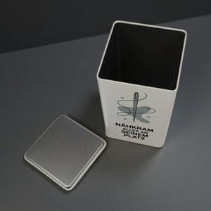 Nadel und Faden AufbewahrungsDose 900ml mit Spruch