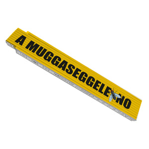 Schwaben Meterstab aus Holz mit Spruch: A Muggaseggele no!