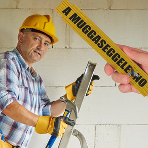 Schwaben Meterstab aus Holz mit Spruch: A Muggaseggele no!