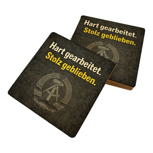 DDR-Stolz 6er Set Untersetzer aus Holz - Hart gearbeitet. Stolz geblieben.