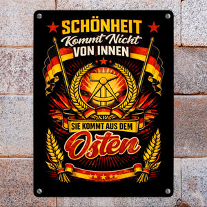 DDR - Schönheit kommt aus dem Osten Metallschild in 15x20 cm