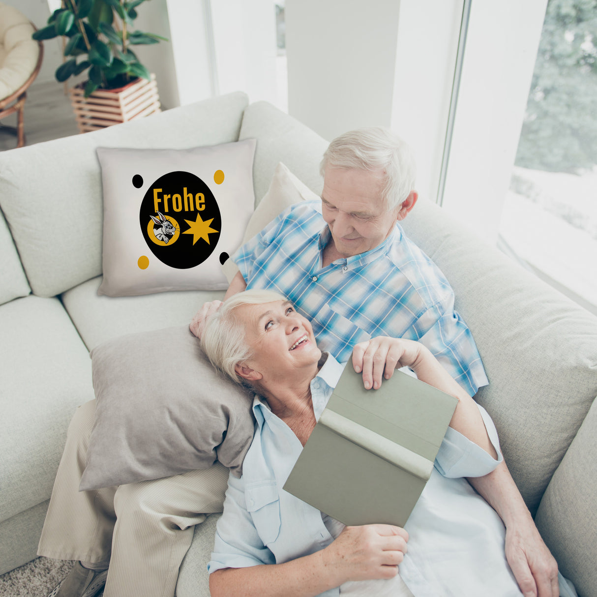 Osterhase Kissen mit Spruch: Frohe Ostern