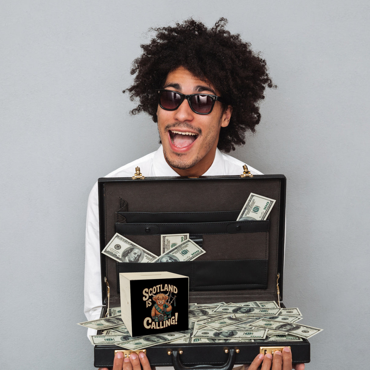 Scotland is calling! Spardose mit Highland-Kuh-Motiv