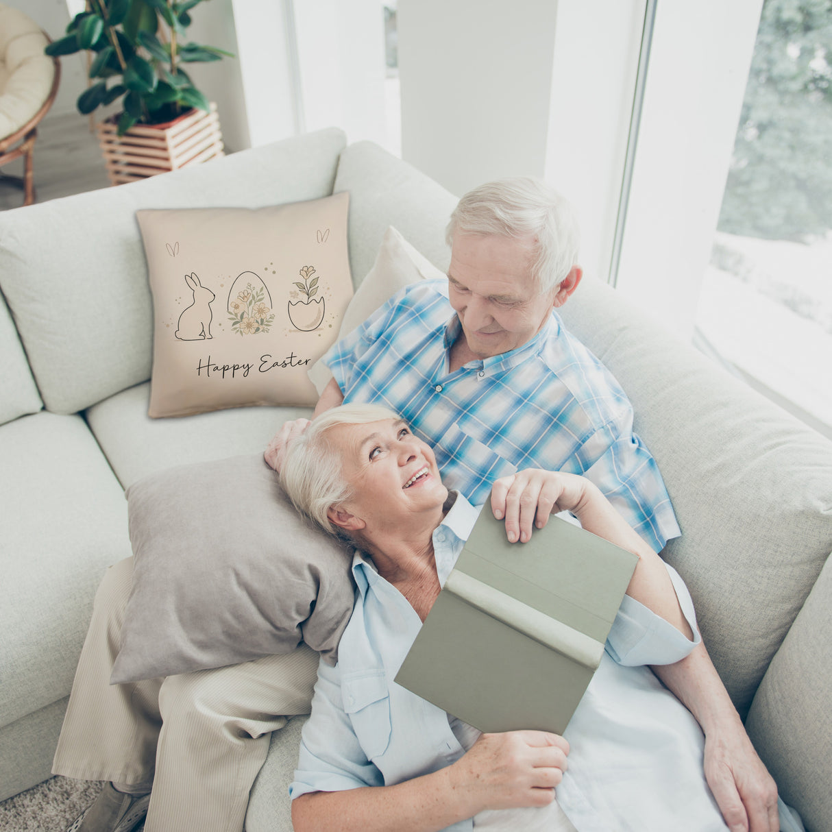 Happy Easter Kissen mit Hase Ei Design