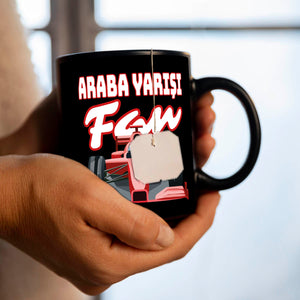 Sportwagen Tasse in Schwarz mit Spruch: Araba Yarisi Fan
