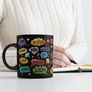 Comic Tasse in Schwarz mit Spruch: Unfallgeräusche: Alles schiefgelaufen!