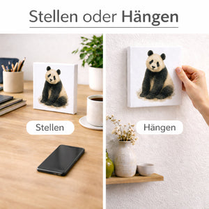 Pandaglück sitzender Panda Holzbild in 10x10 cm zum Stellen oder Aufhängen