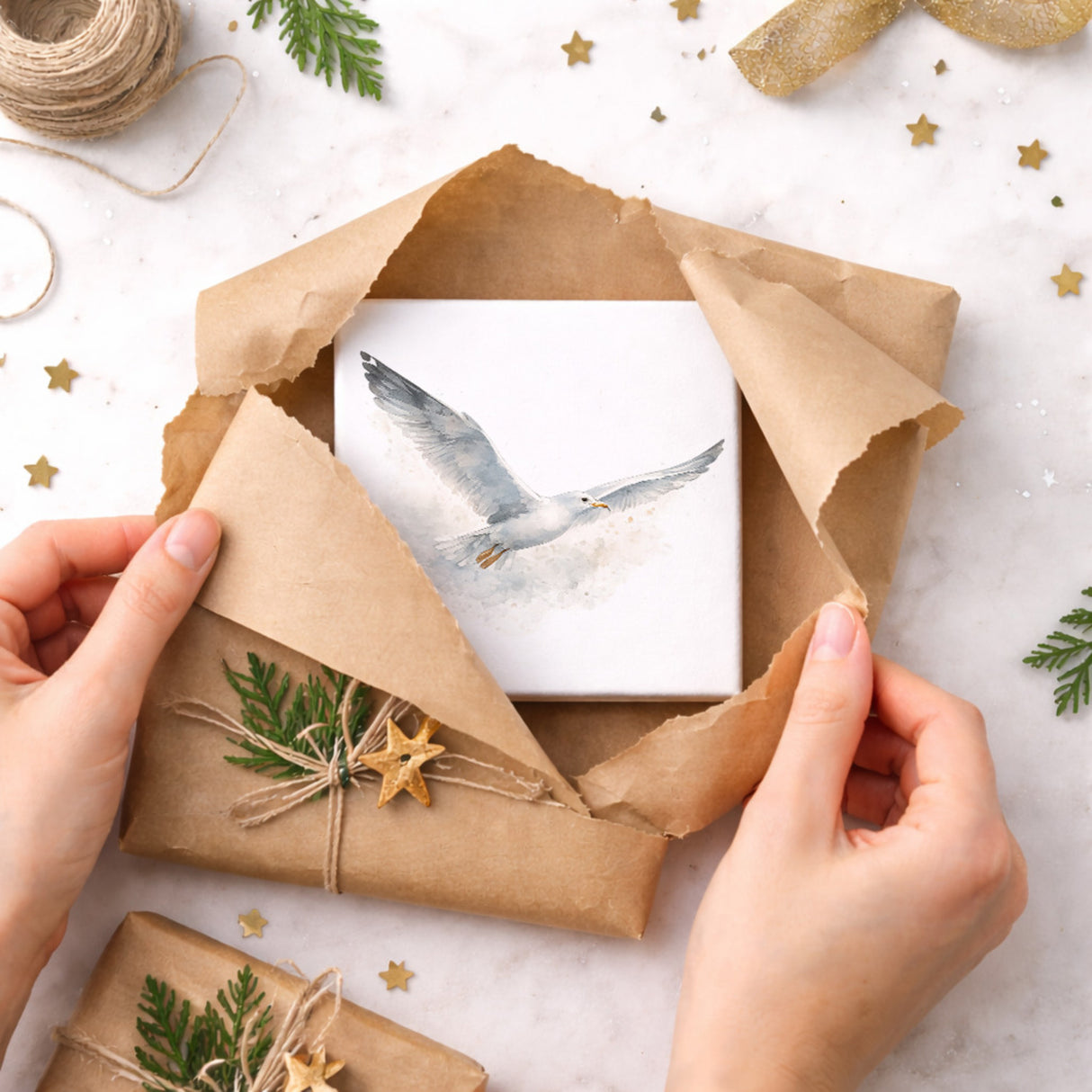 Küstenklänge Möwe Holzbild in 10x10 cm zum Stellen oder Aufhängen