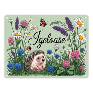 Igel auf Wildblumen Igeloase Metallschild in 15x20 cm Gartendeko