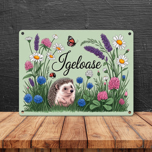 Igel auf Wildblumen Igeloase Metallschild in 15x20 cm Gartendeko