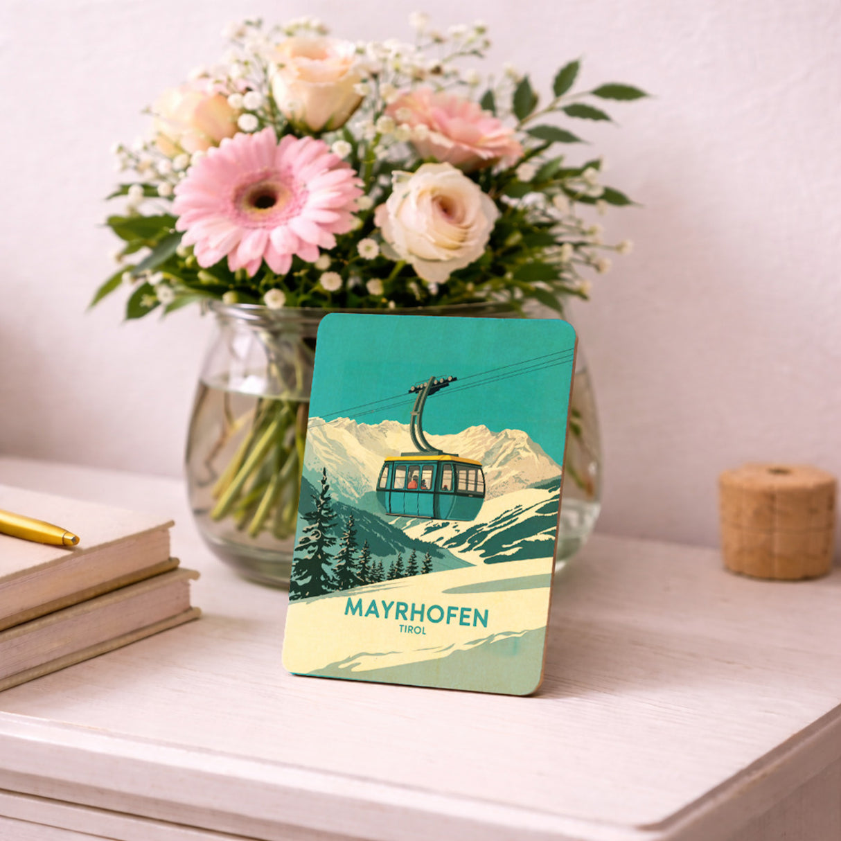 Mayrhofen Tirol Postkarte aus Holz mit blau-gelber Seilbahn