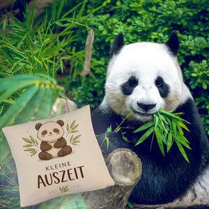 Panda mit Bambusblätter Kleine Auszeit Kissen für Pandafans