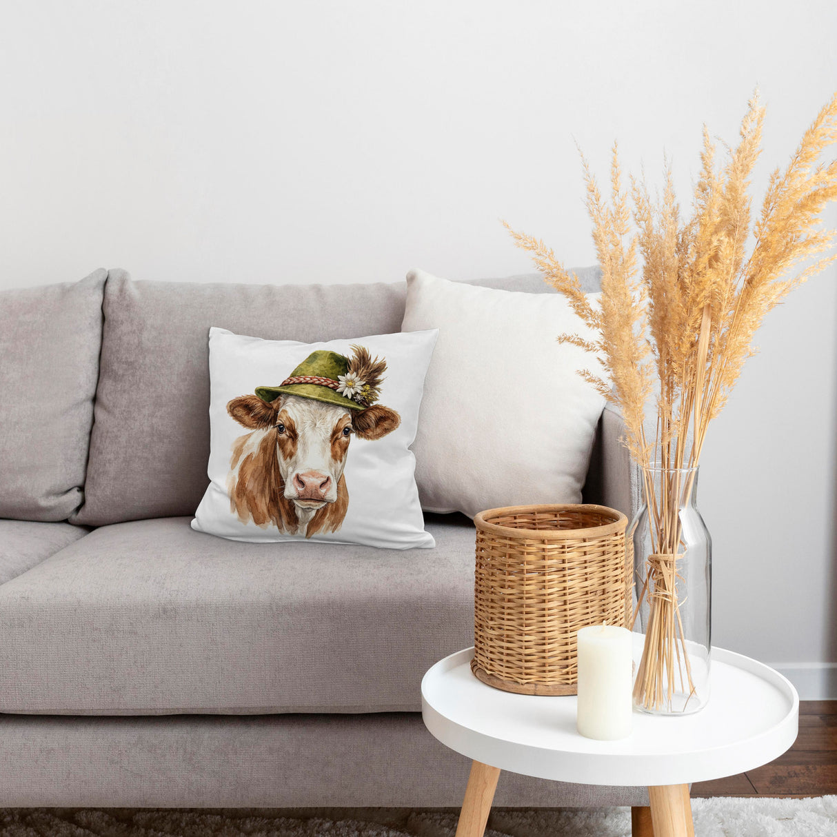 Kuh mit alpenländischem Trachtenhut Kissen