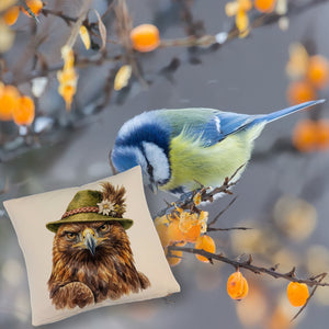 Steinadler mit alpenländischem Trachtenhut Kissen