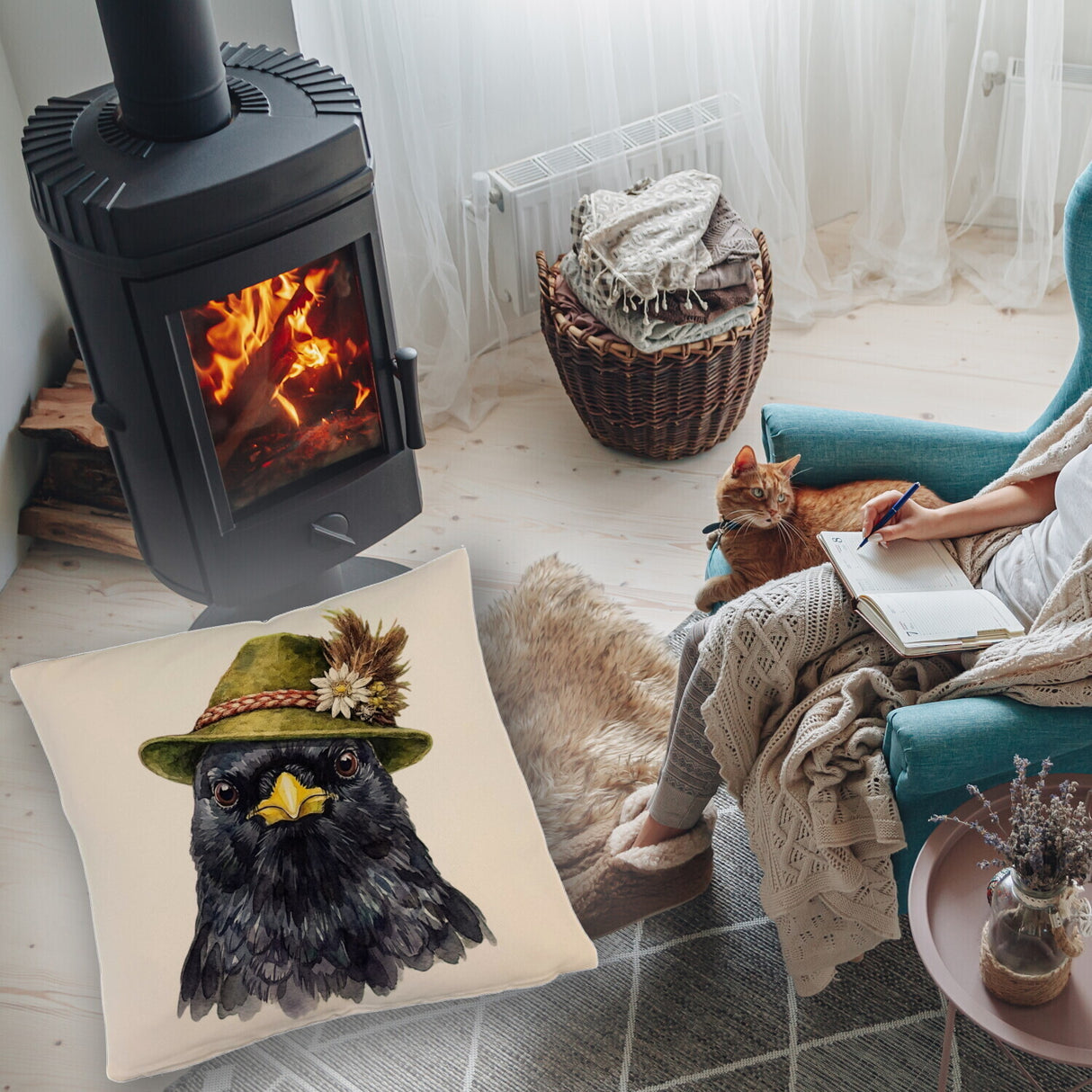 Alpendohle mit alpenländischem Trachtenhut Kissen