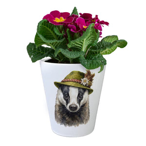 Dachs mit alpenländischem Trachtenhut Blumentopf