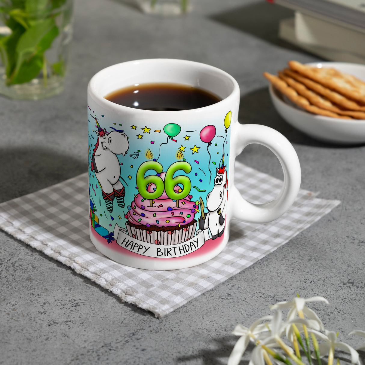 Honeycorns Tasse zum 66. Geburtstag mit Muffin und Einhorn Party