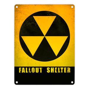 Metallschild mit Fallout Shelter Atomschutzbunker Motiv
