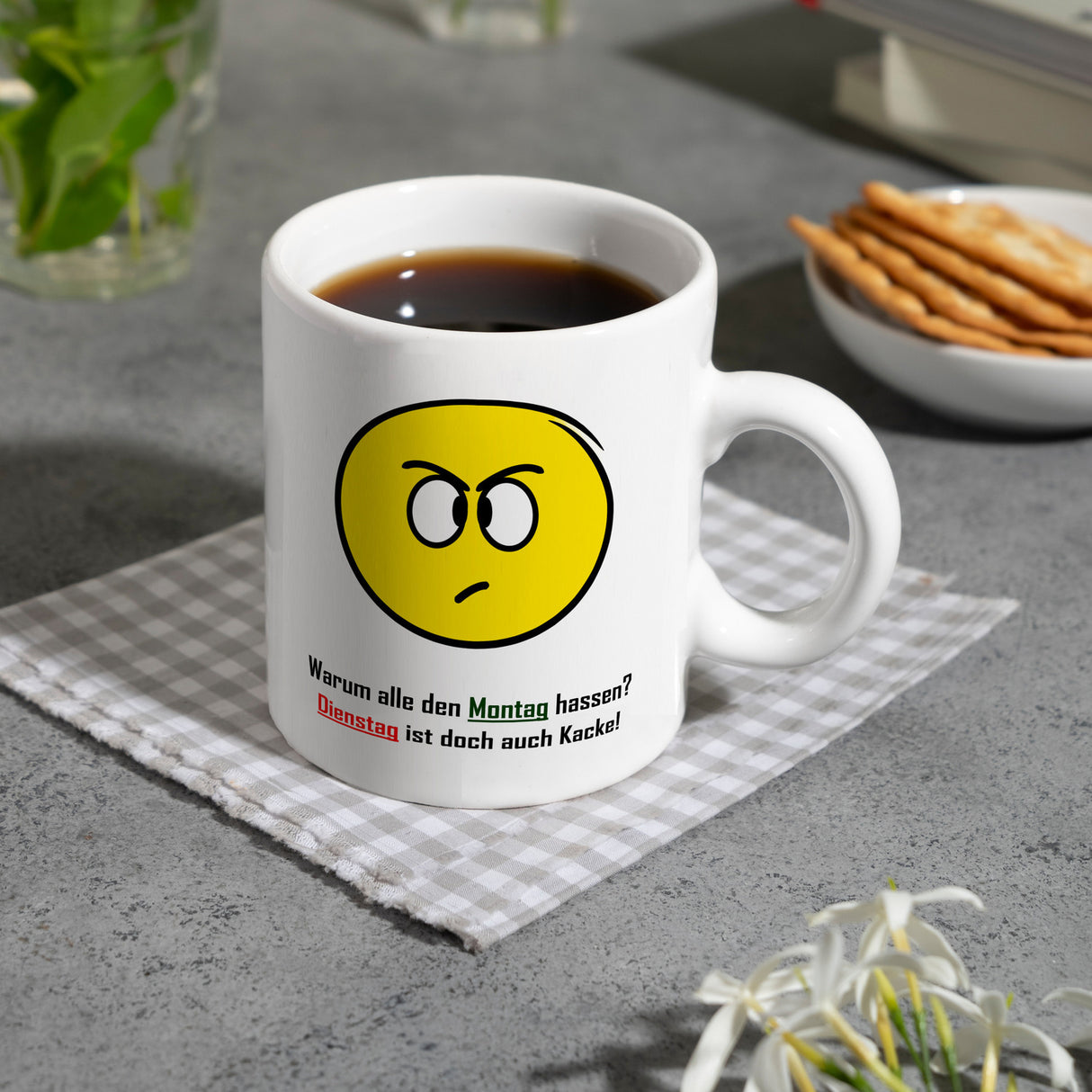 Kaffeebecher mit Spruch: Warum alle den Montag hassen? ...
