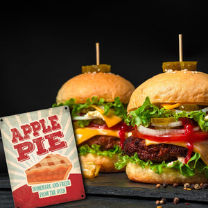 Metallschild mit American Diner Classics - Apple Pie Motiv