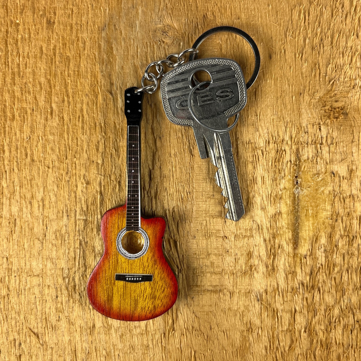 Akustikgitarre Schlüsselanhänger