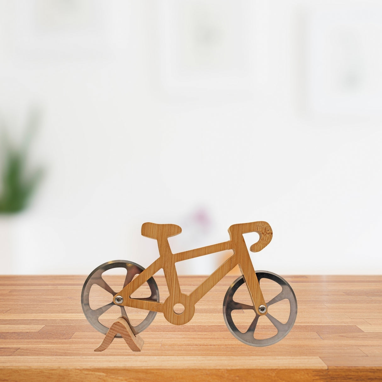 Fahrrad Pizzaschneider mit Holz-Ständer