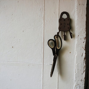 Schlüsselhalter Wand Retro Schloss Schlüsselbrett aus Gusseisen in Braun-Antik