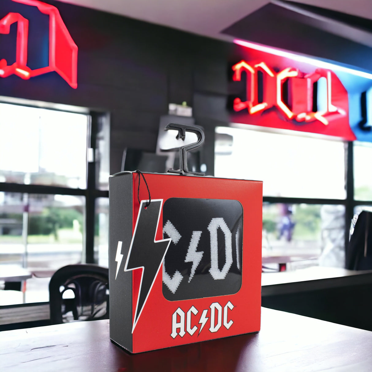 Socken AC/DC Fanartikel Blitz Strümpfe schwarz mit Geschenkbox in 40-46 im Paar