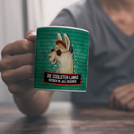 Kaffeebecher mit Spruch: Die coolsten Lamas werden im Juli geboren