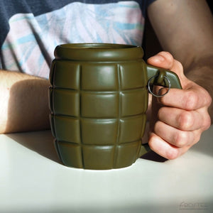 XXL Handgranate Kaffeebecher mit ca. 700ml Fassungsvermögen in olivgrün