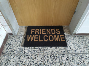 Friends Welcome Fußmatte
