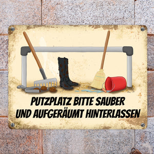 Reiter Metallschild mit Putzstelle Motiv und Spruch: Bitte Putzplatz säubern