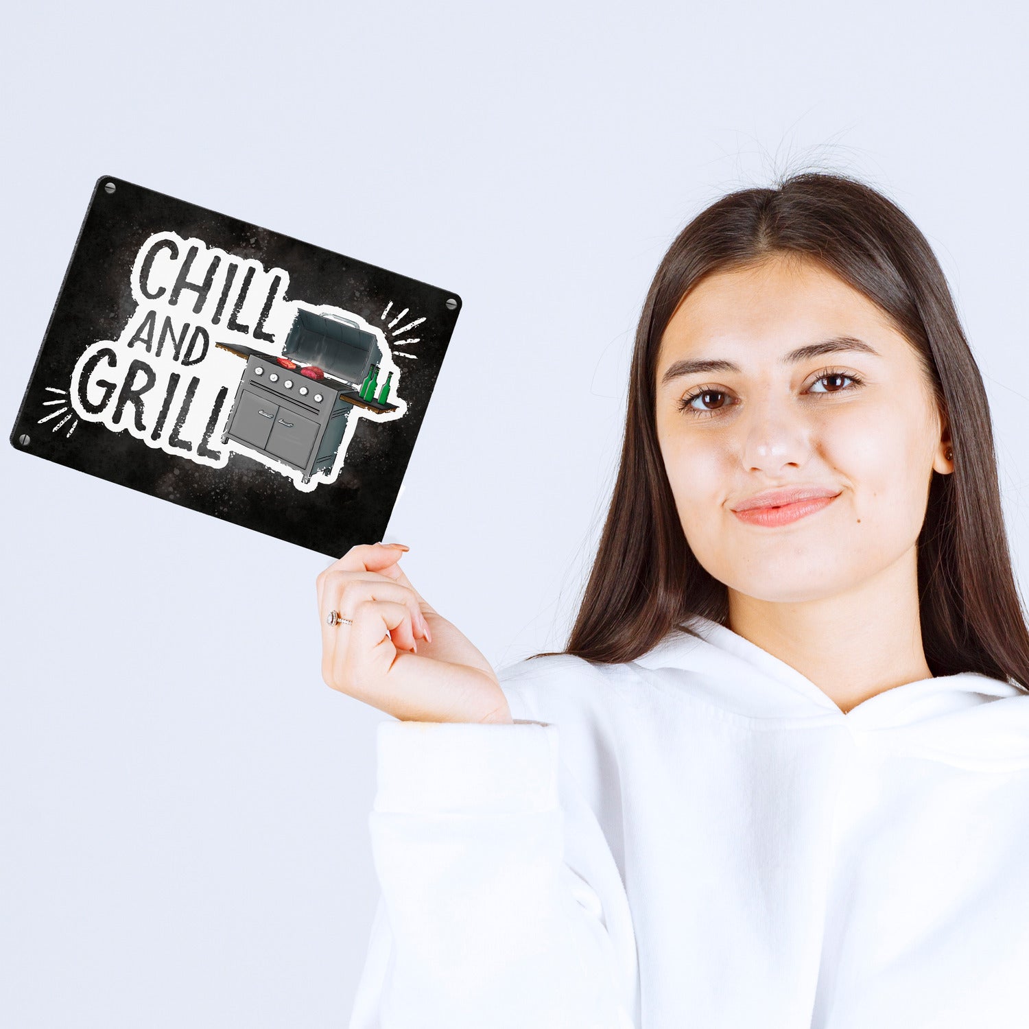Metallschild 'Chill And Grill' Mit Elektrogrill-Motiv – 21x28 Cm, Aluminium, Humorvolle Gartendeko